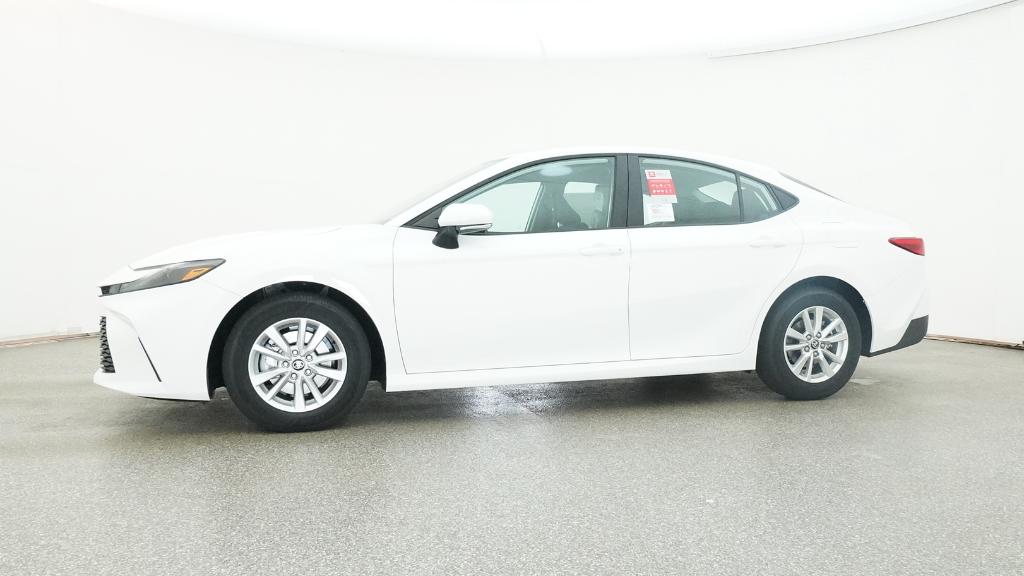 2025 Toyota Camry LE photo 7