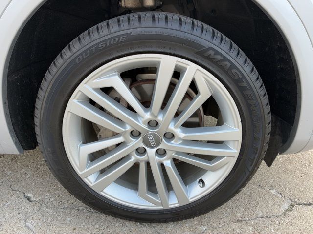 2018 Audi Q5 2.0T Premium photo 10