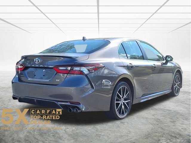 2024 Toyota Camry SE photo 18