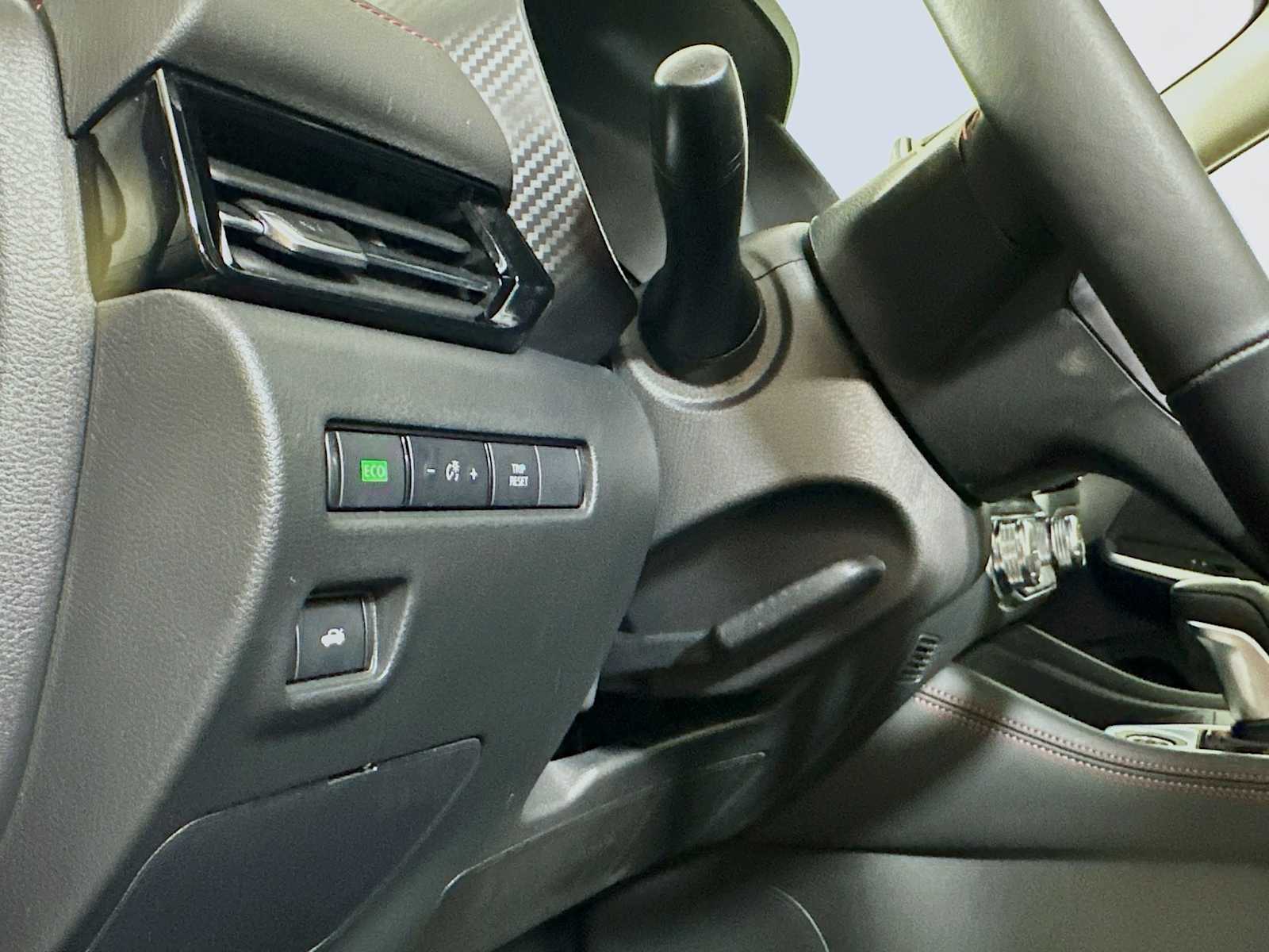 2024 Nissan Sentra SR photo 8