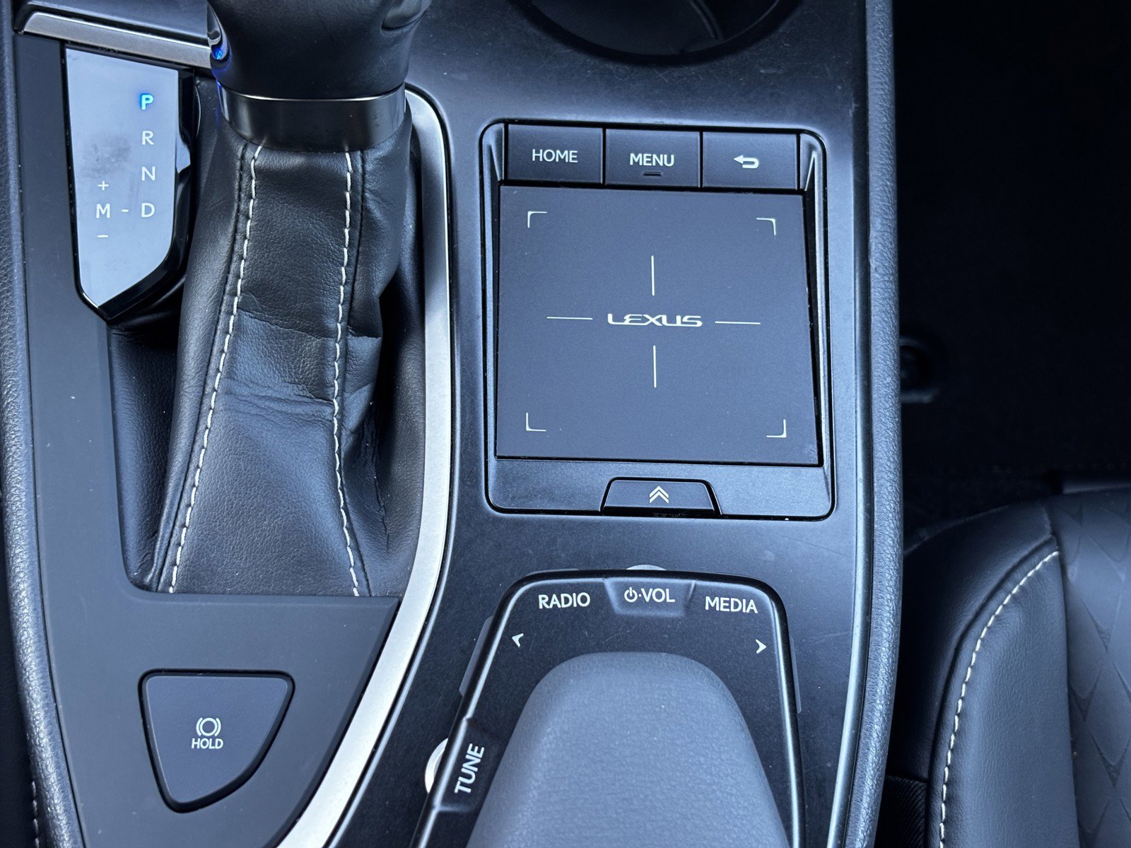 2019 Lexus UX 200 photo 13