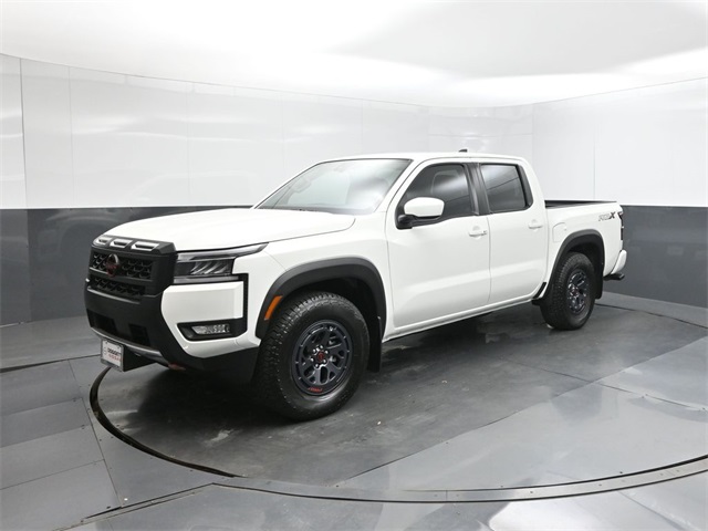 2025 Nissan Frontier PRO-X's photo