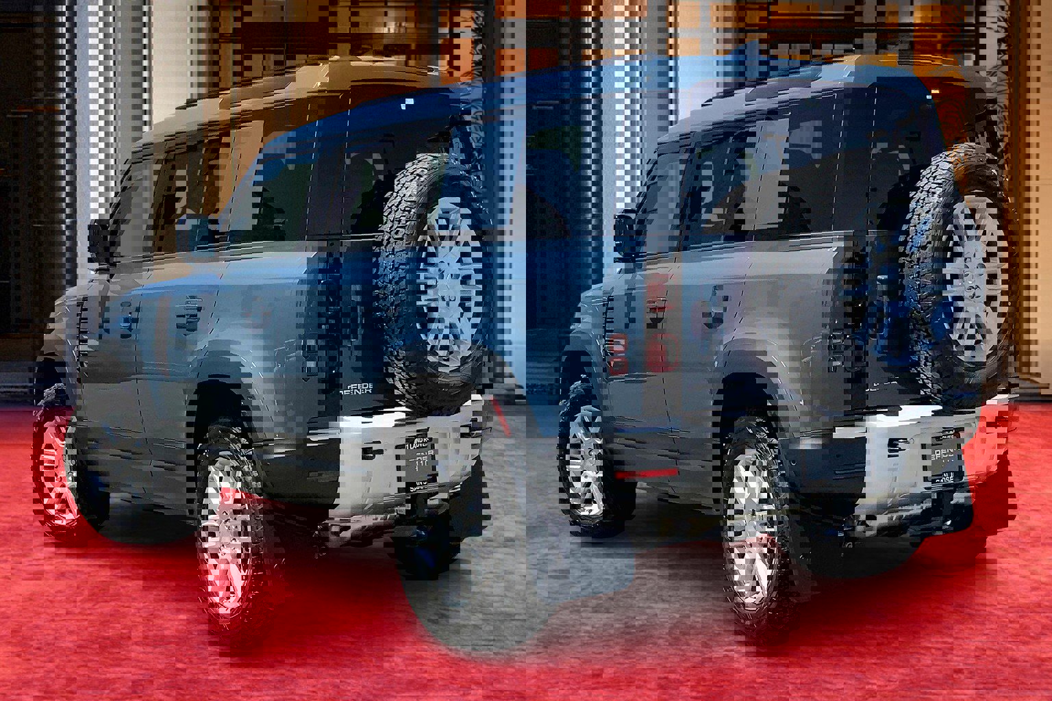2025 Land Rover Defender 110 S photo 2
