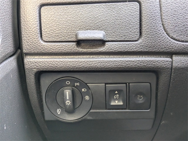 2010 Mercury Milan Premier photo 21