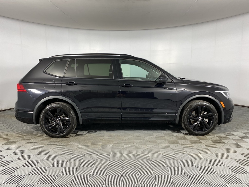 2023 Volkswagen Tiguan SE R-Line Black photo 21