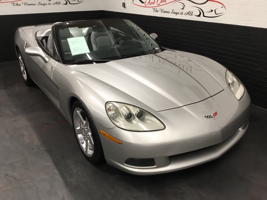 2005 Chevrolet Corvette Base photo 2
