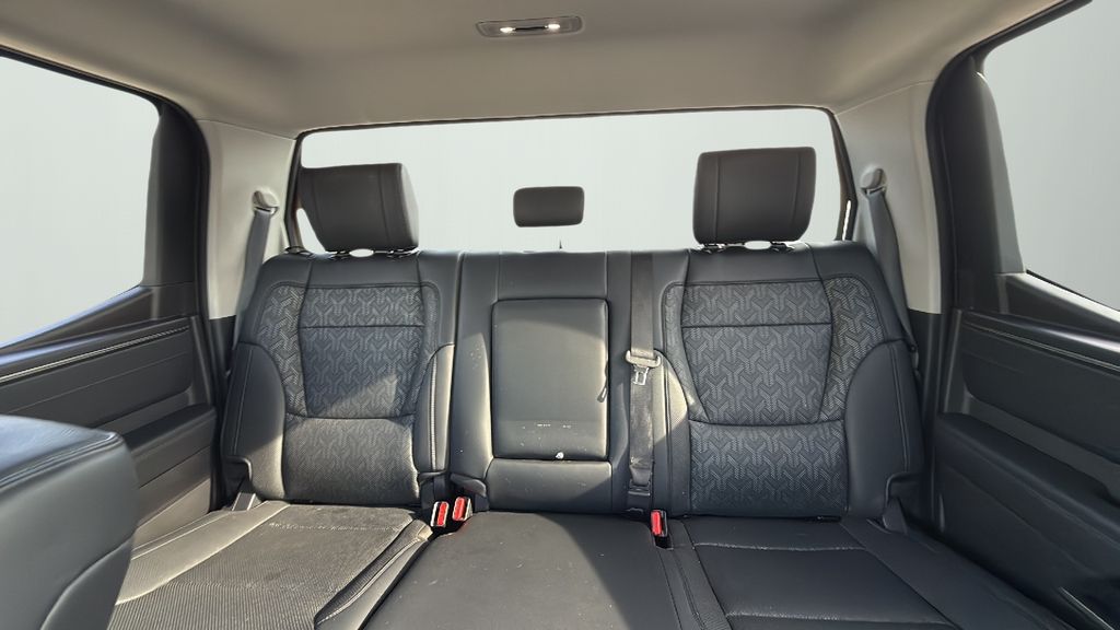 2024 Toyota Tundra Limited photo 8