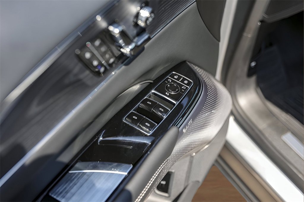 2024 Cadillac Lyriq Luxury photo 20