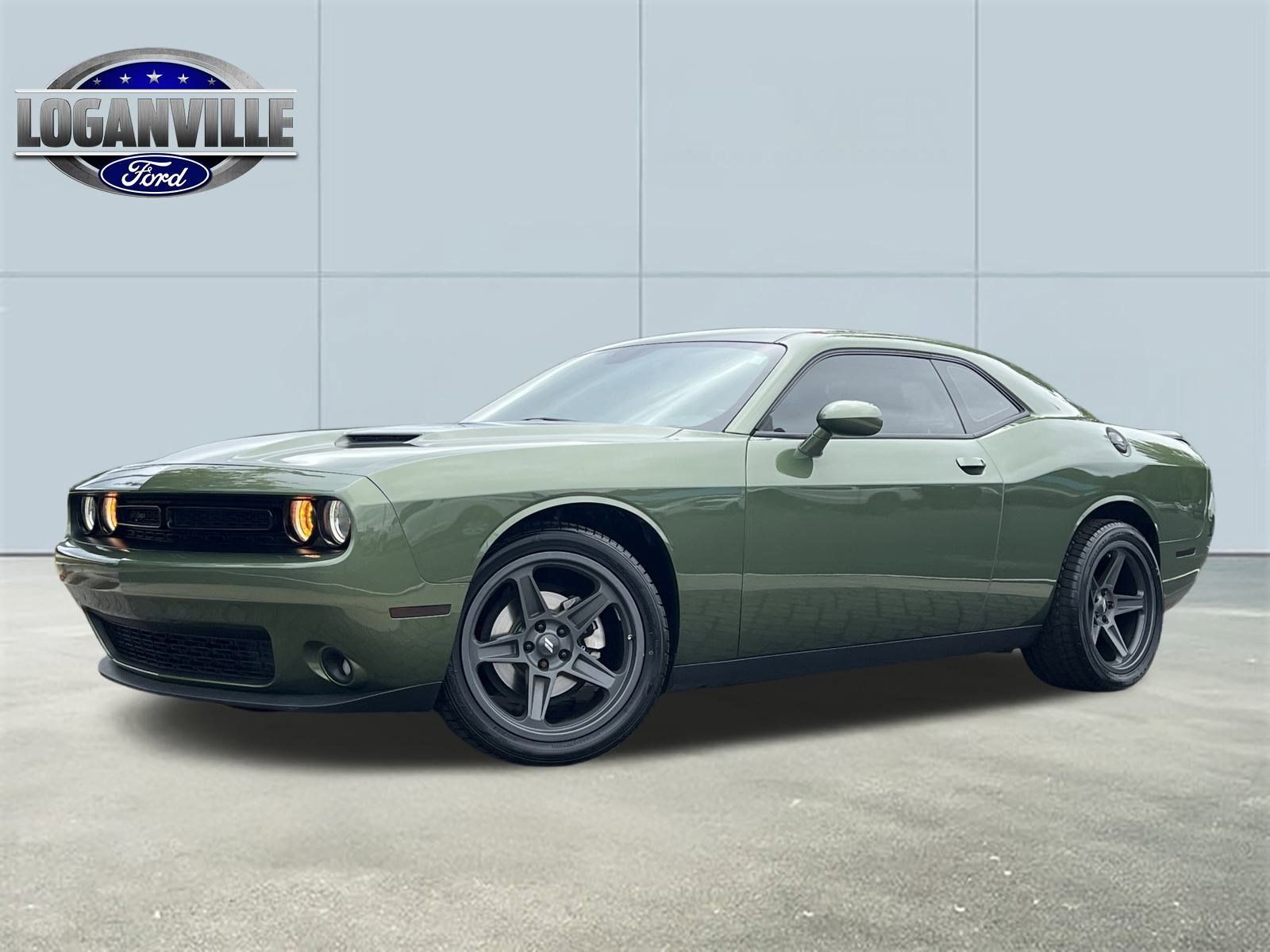 2021 Dodge Challenger SXT's photo
