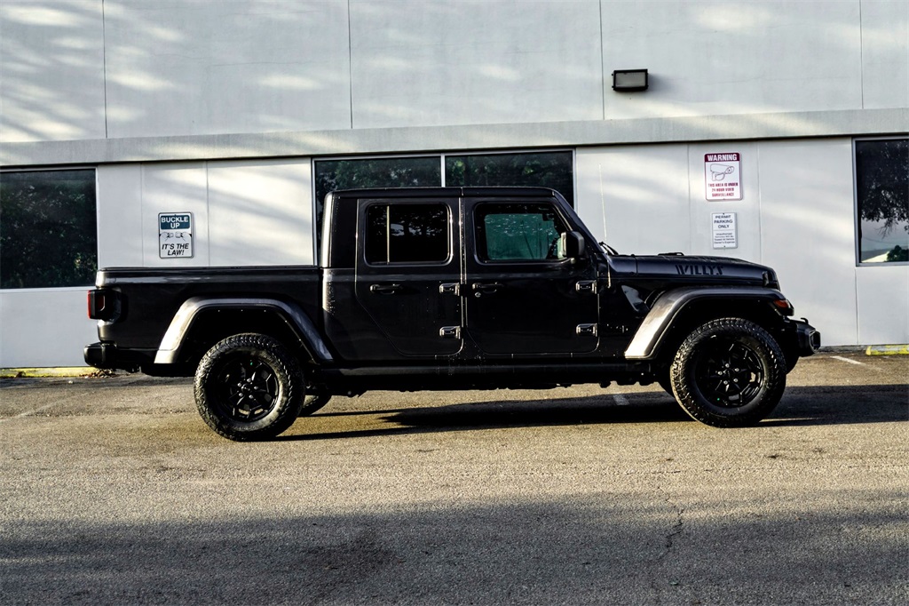 2022 Jeep Gladiator Willys photo 4