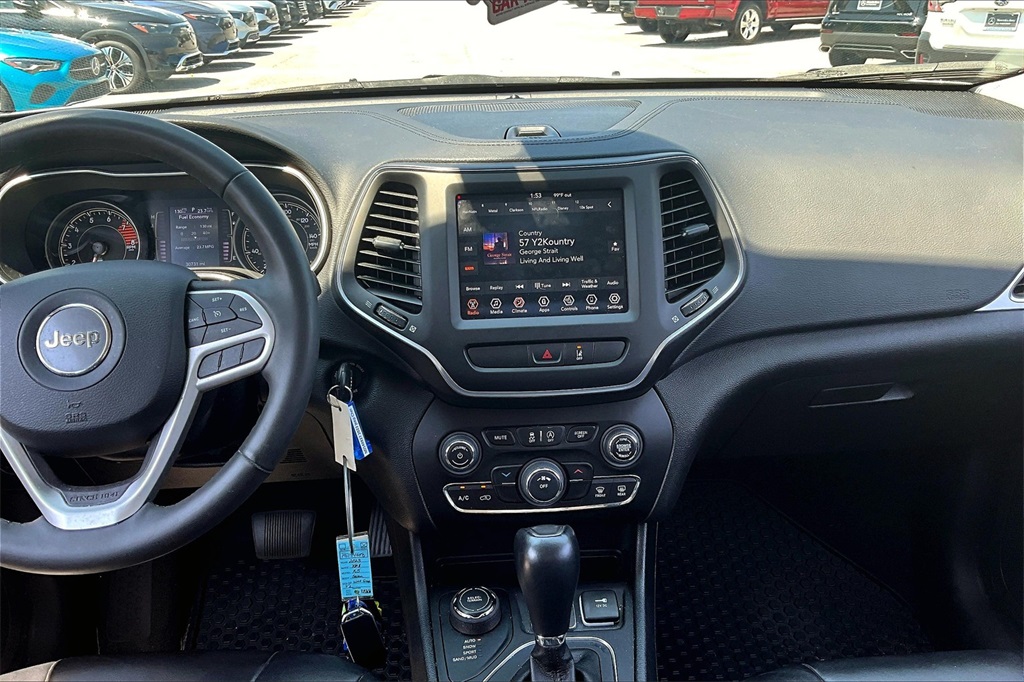 2022 Jeep Cherokee X photo 6