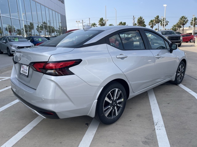 2025 Nissan Versa SV photo 3