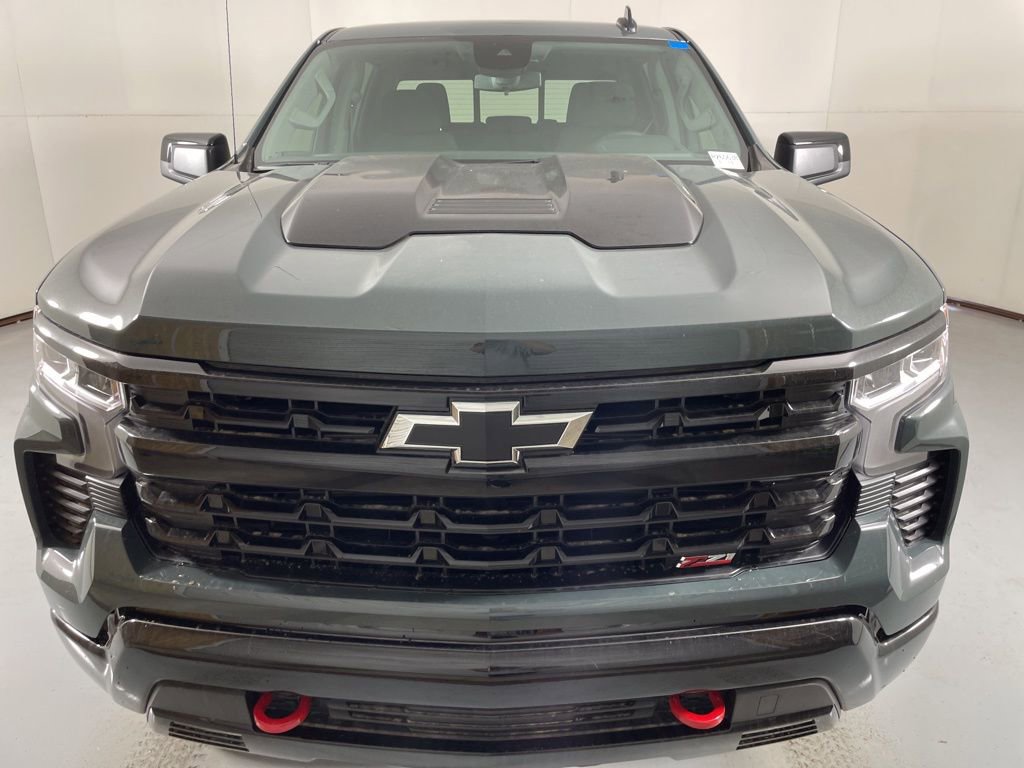 2026 Chevrolet Silverado LT Trail Boss photo 3
