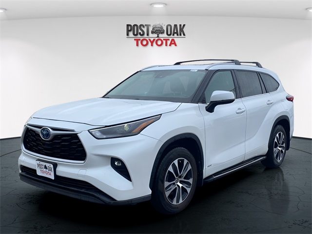 2022 Toyota Highlander XLE photo 4