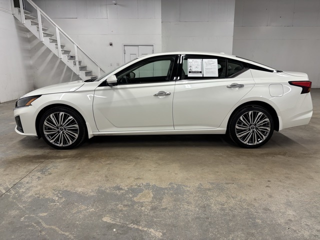 2023 Nissan Altima 2.5 SL photo 4