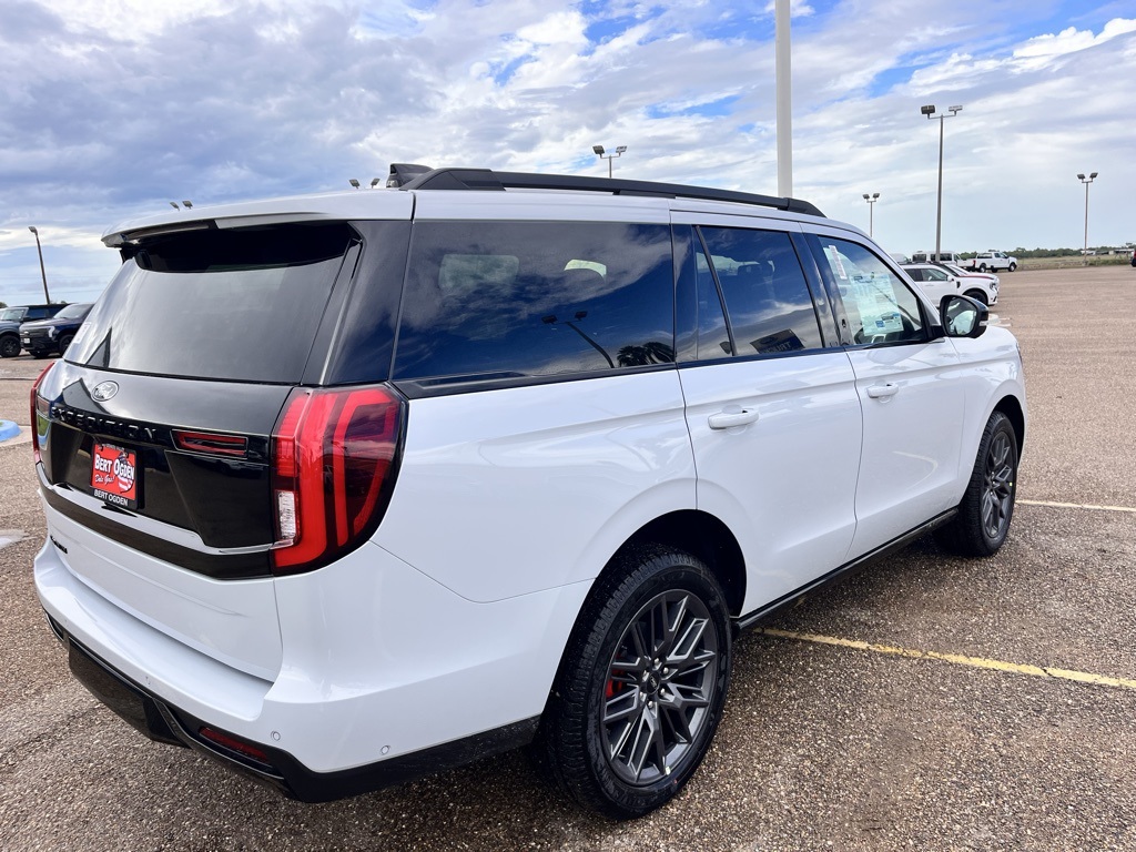 2025 Ford Expedition Platinum photo 5