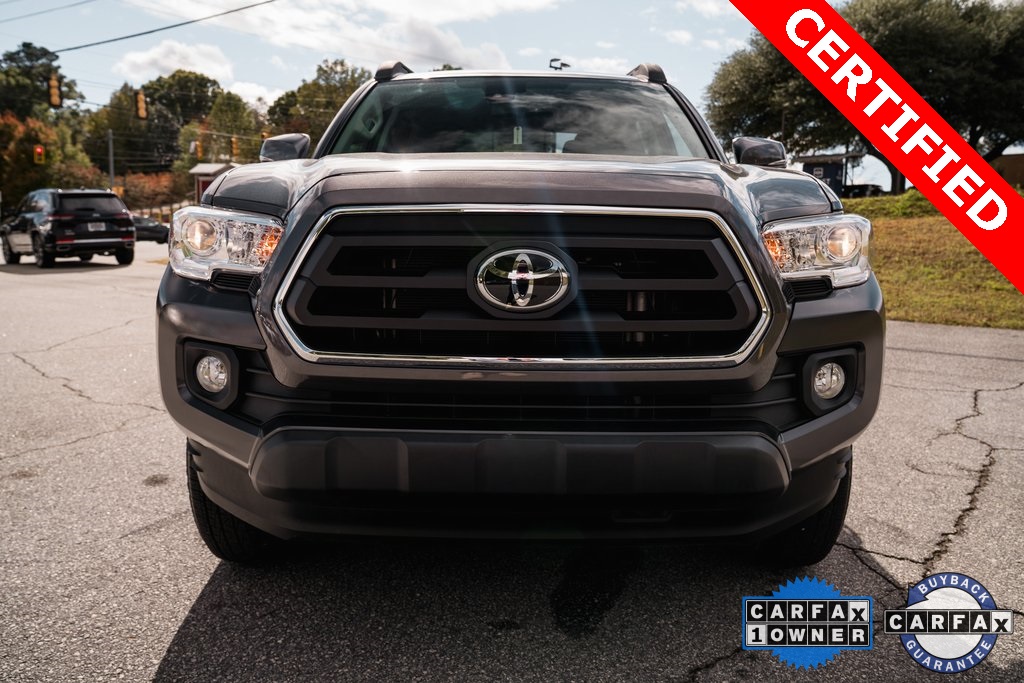 2022 Toyota Tacoma SR5 photo 2