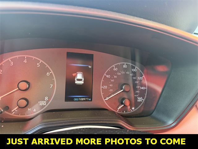 2023 Toyota Corolla Cross L photo 3