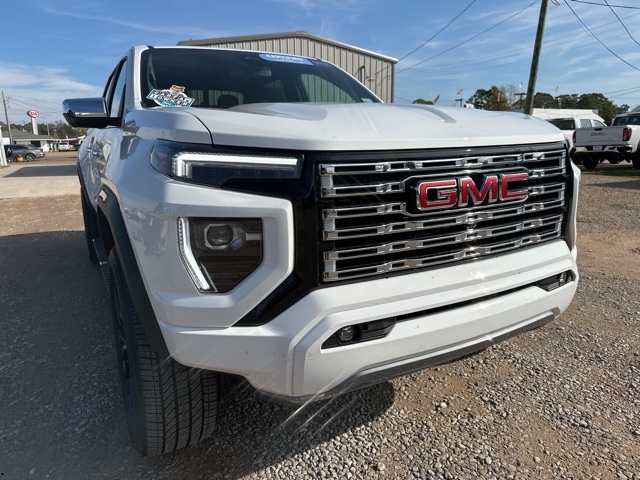 2024 GMC Canyon Denali's photo