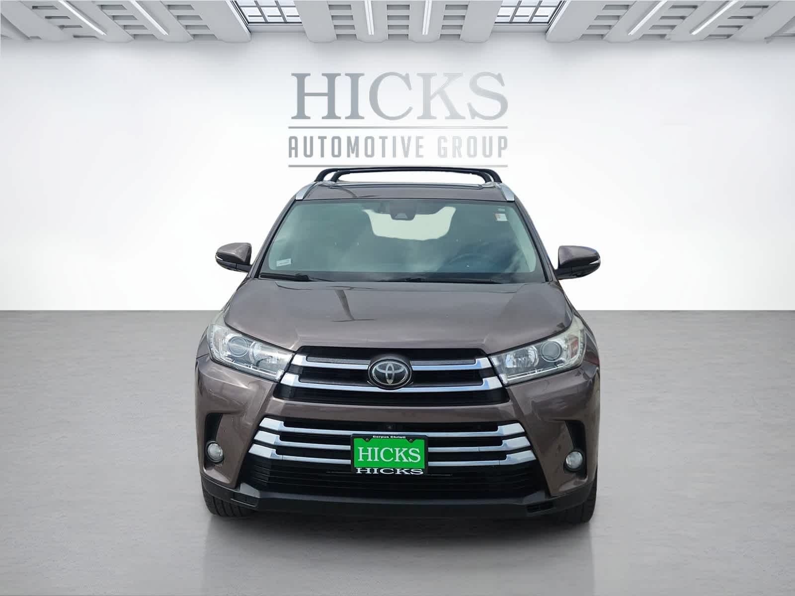 2018 Toyota Highlander Limited Platinum photo 2