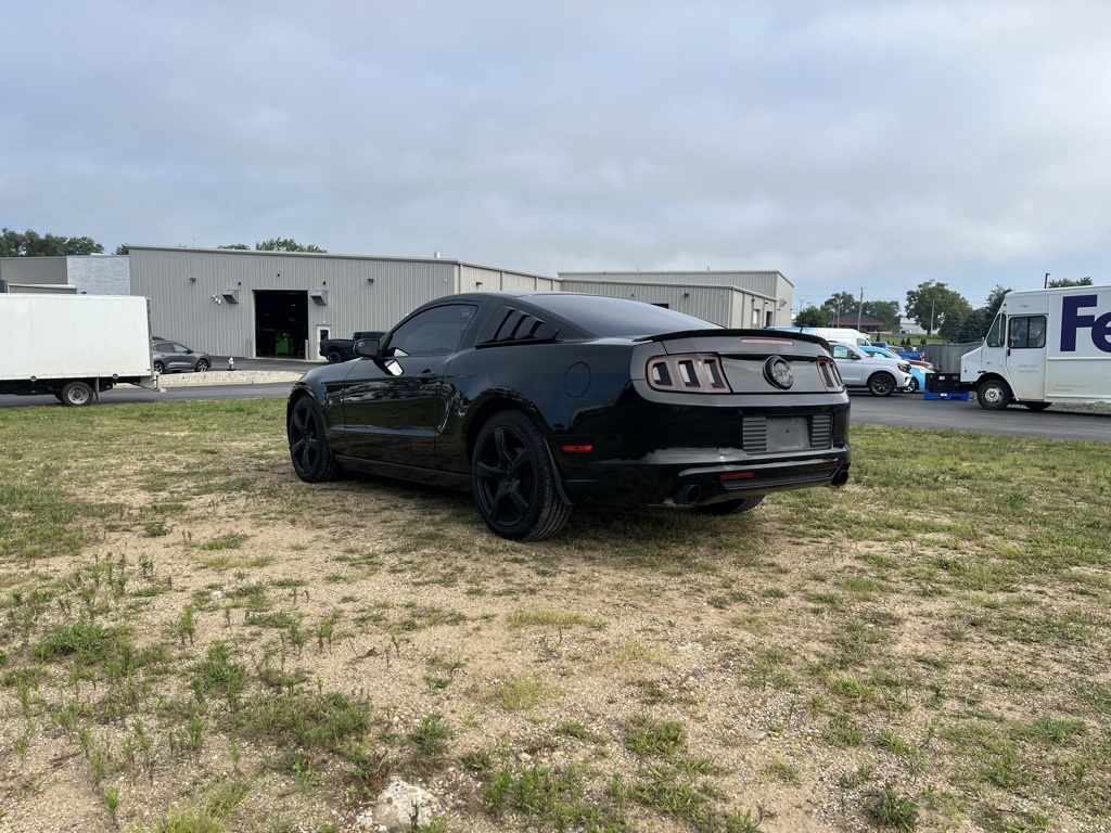 2014 Ford Mustang GT Premium photo 2
