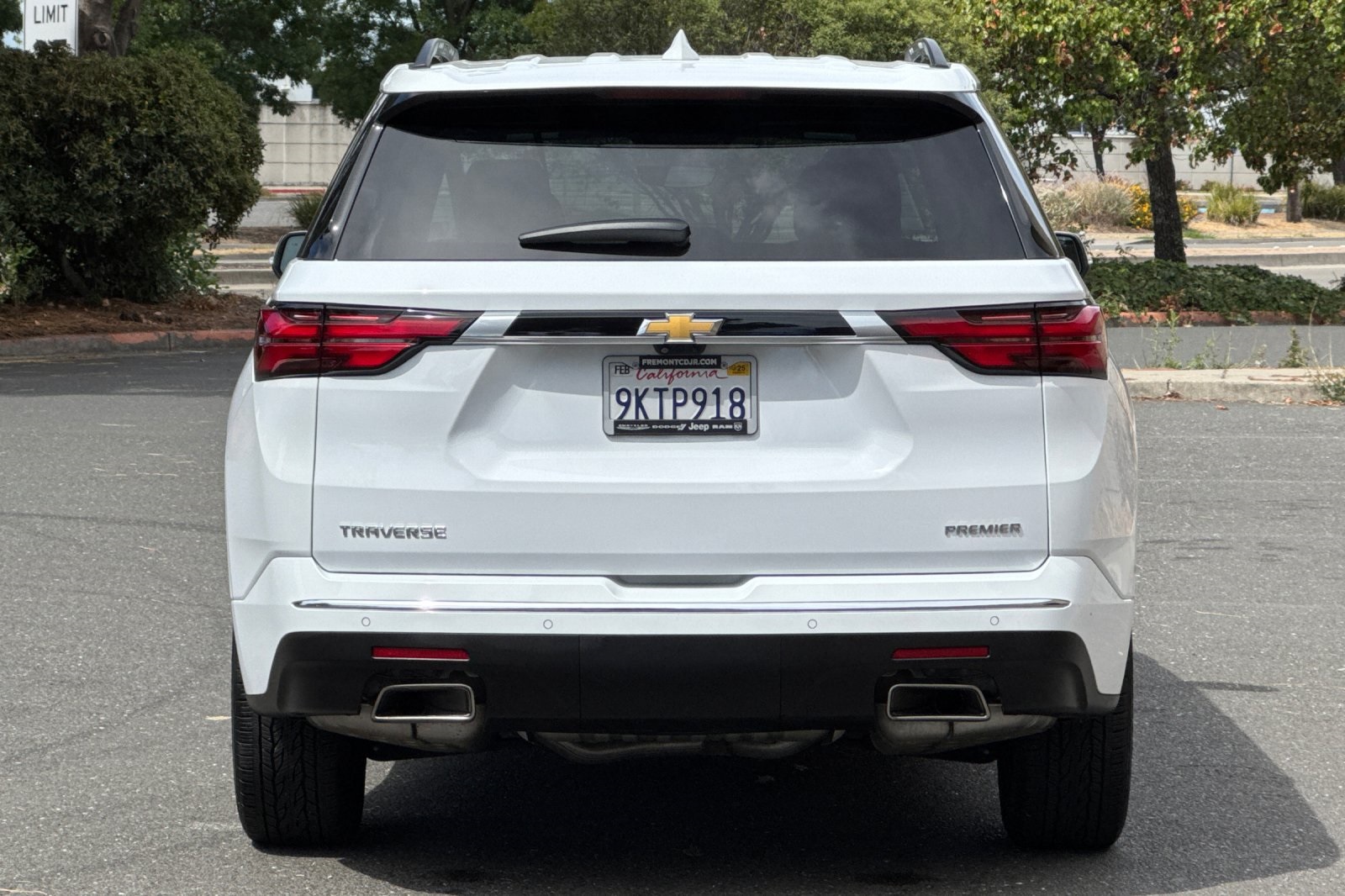 2023 Chevrolet Traverse Premier photo 4