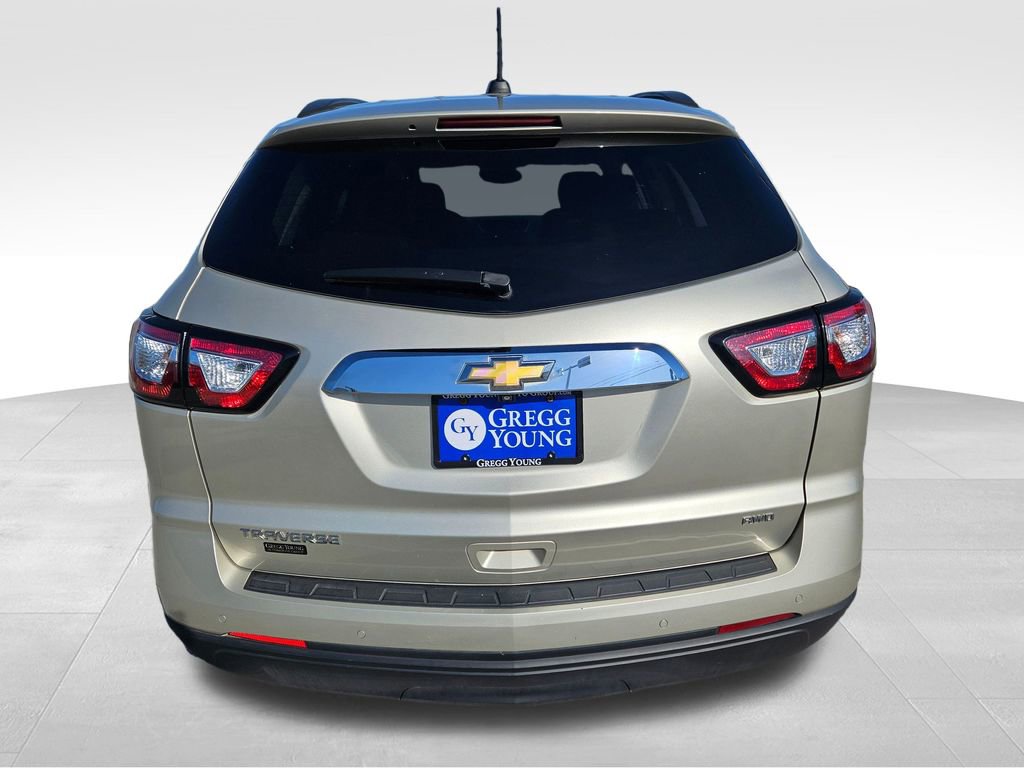 2017 Chevrolet Traverse 1LT photo 5