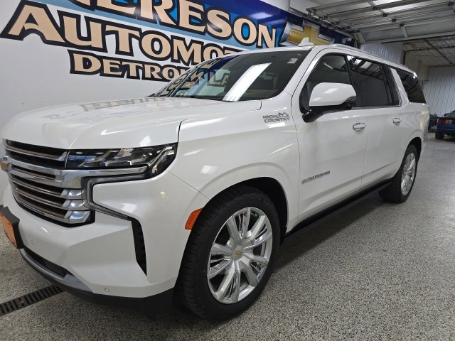 2024 Chevrolet Suburban High Country's photo