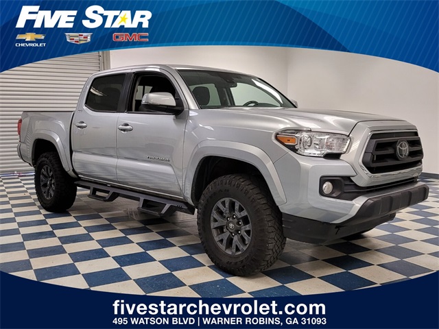 2023 Toyota Tacoma SR5's photo