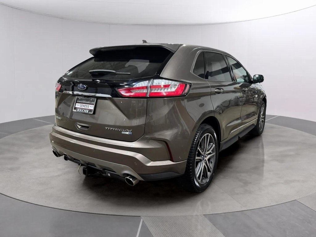 2019 Ford Edge Titanium photo 3