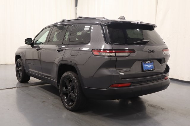 2022 Jeep Grand Cherokee Altitude photo 5