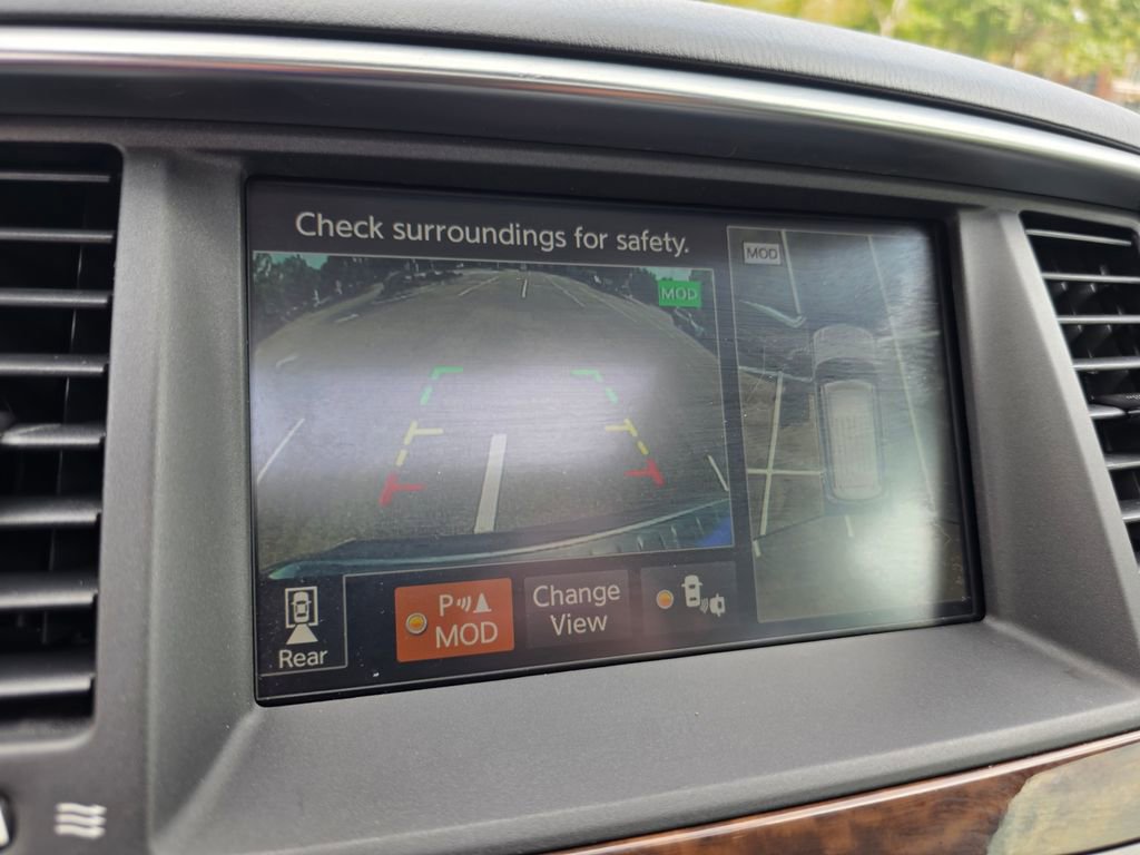 2020 Nissan Armada SL photo 21