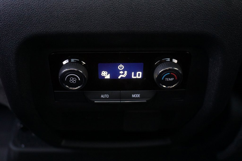 2026 Chevrolet Traverse Z71 photo 25