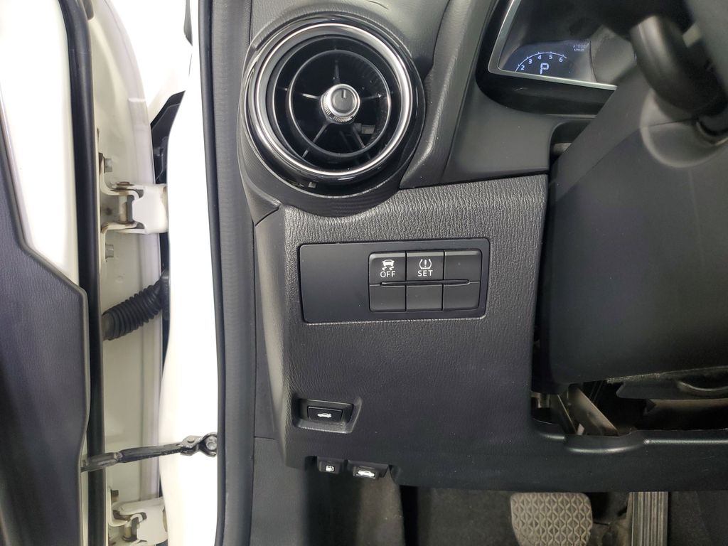2017 Toyota Yaris iA Base photo 26