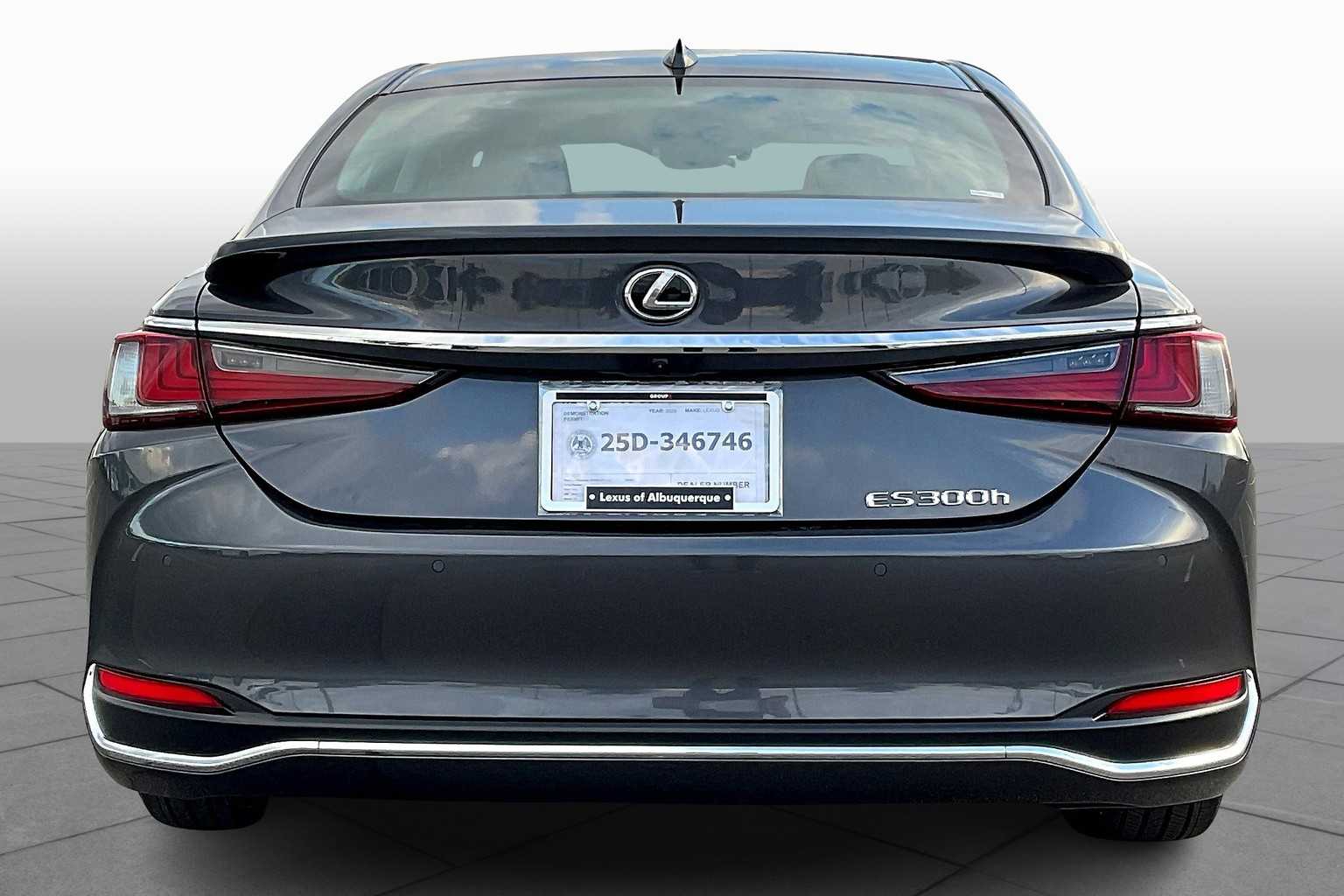2025 Lexus ES Premium photo 4