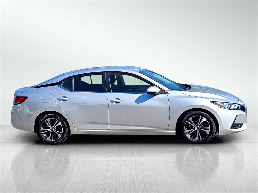 2022 Nissan Sentra SV photo 4