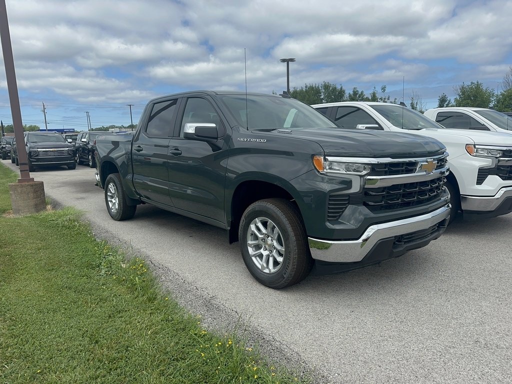 2026 Chevrolet Silverado 1500 LT photo 3