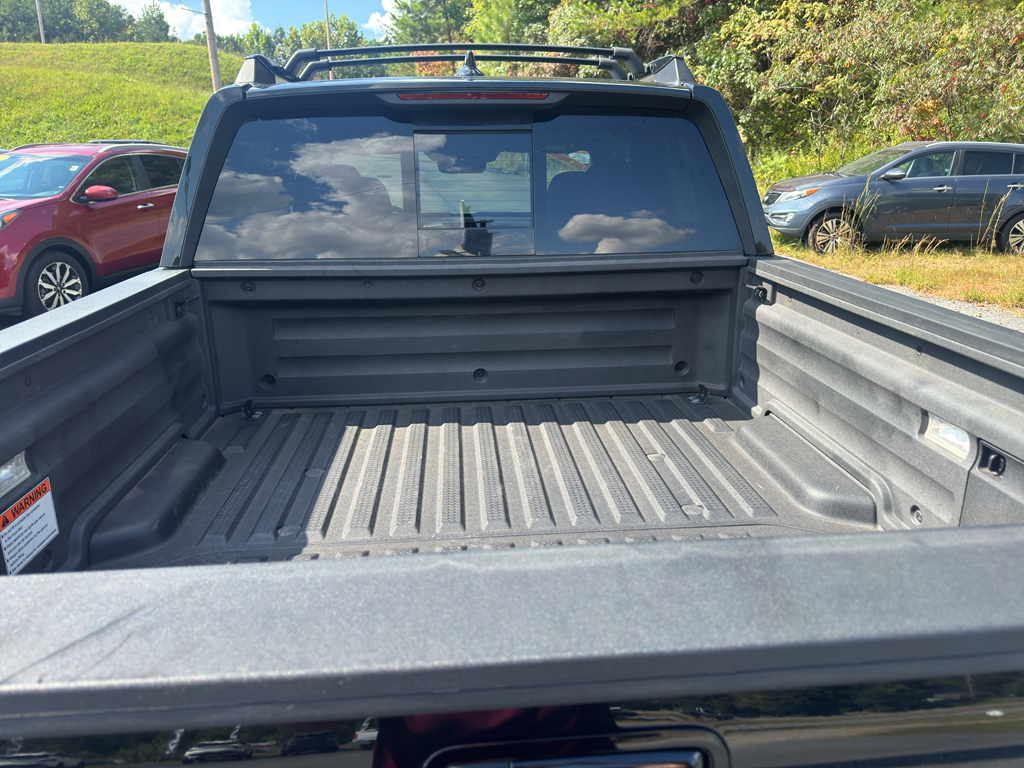 2022 Honda Ridgeline Black Edition photo 10