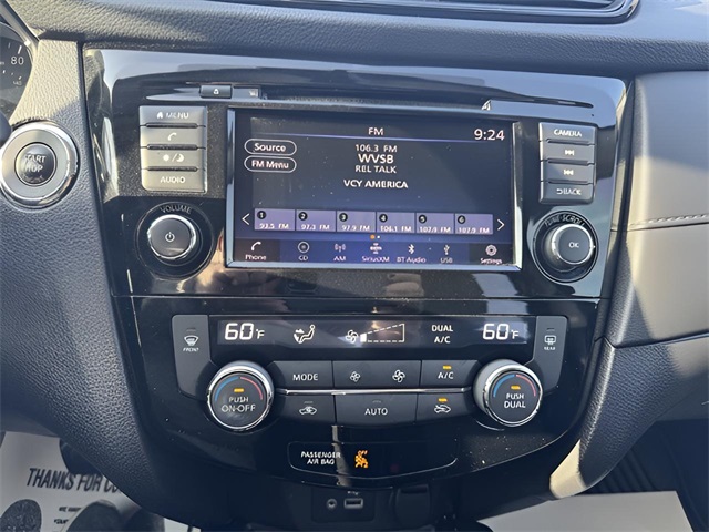 2018 Nissan Rogue SV photo 20