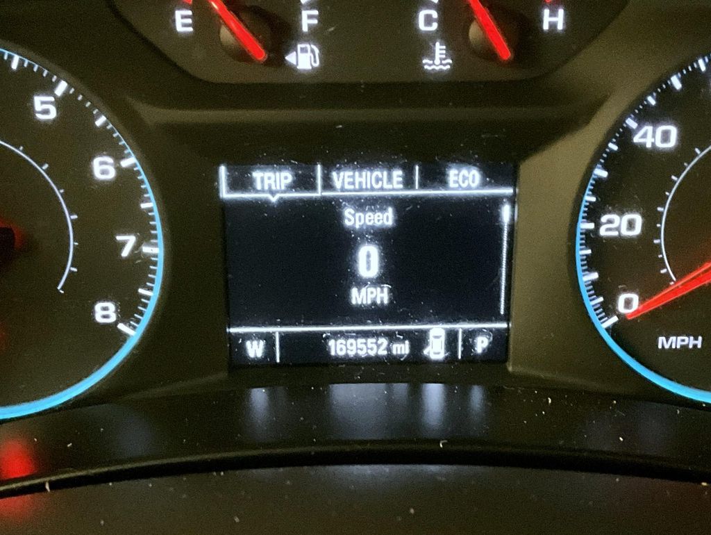 2018 Chevrolet Equinox LS photo 14