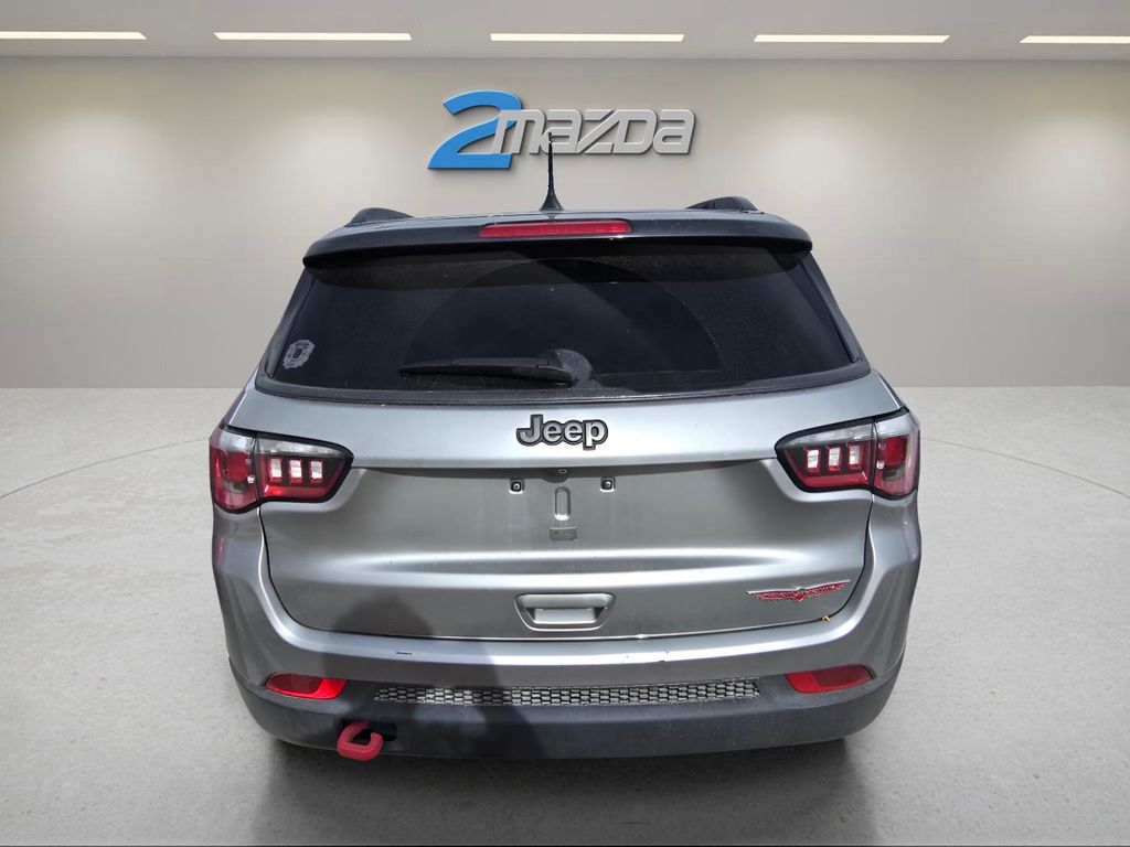 2019 Jeep Compass Trailhawk photo 3