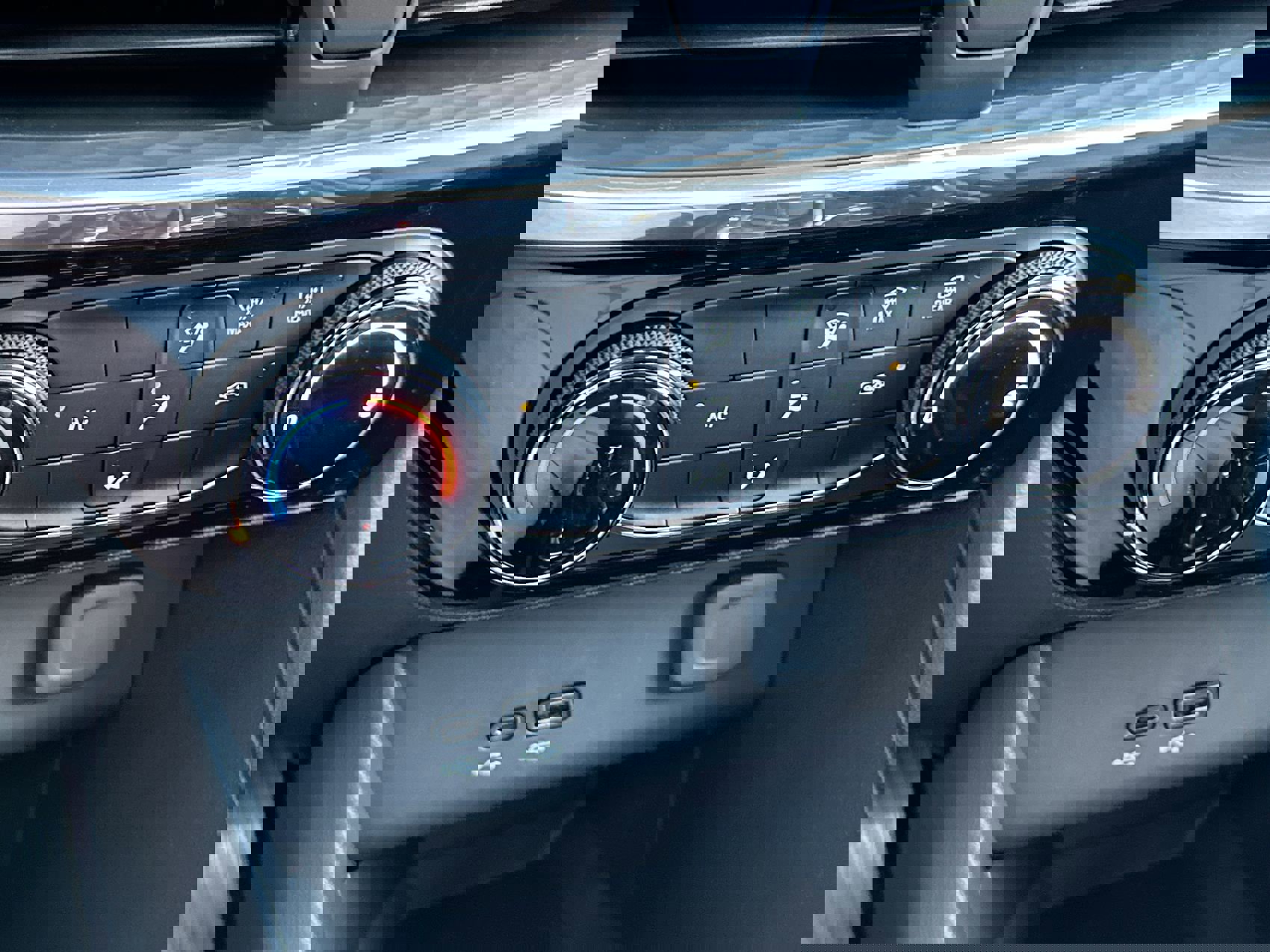 2025 Buick Encore GX Sport Touring photo 9