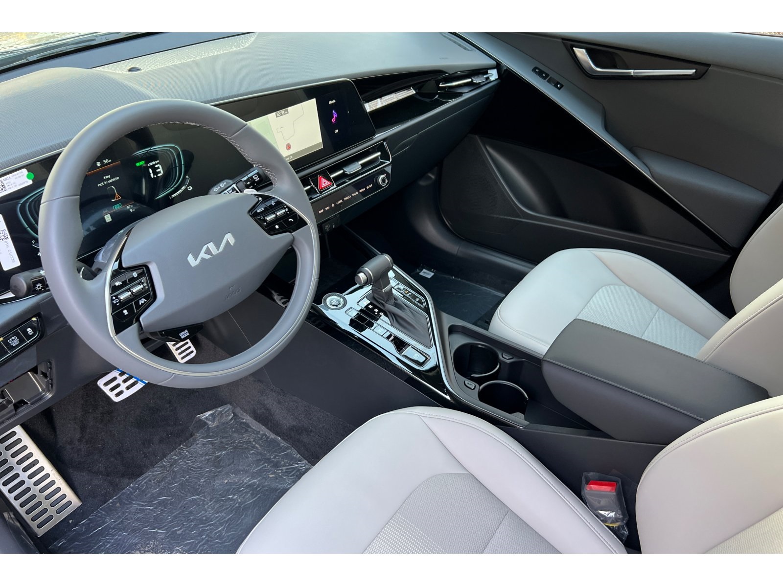2025 Kia Niro EX Touring photo 10