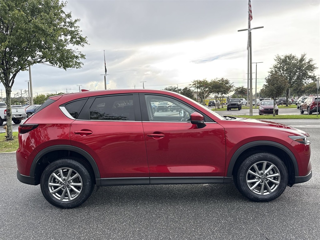 2022 Mazda CX-5 2.5 S Preferred photo 2