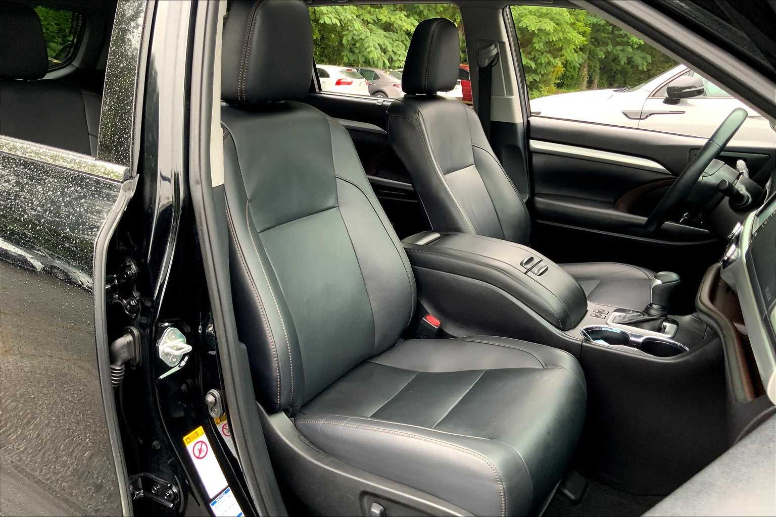 2019 Toyota Highlander XLE photo 8