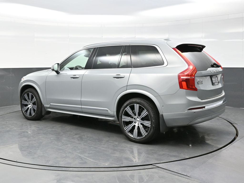 2024 Volvo XC90 Plus photo 2