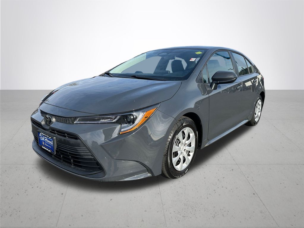 Used 2025 Toyota Corolla LE with VIN 5YFB4MDE2SP285450 for sale in Kansas City