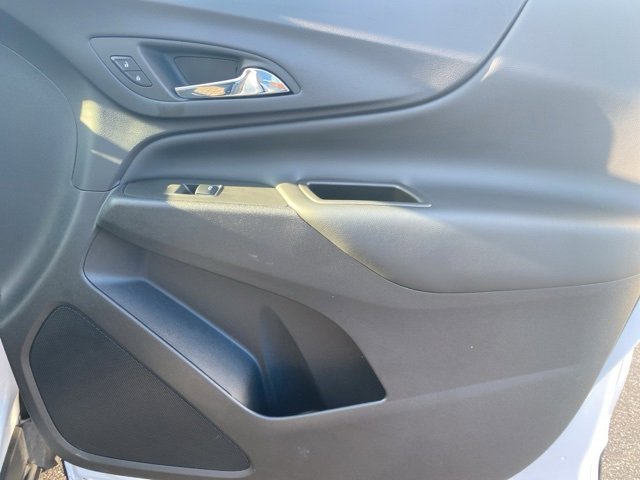 2024 Chevrolet Equinox LT photo 32