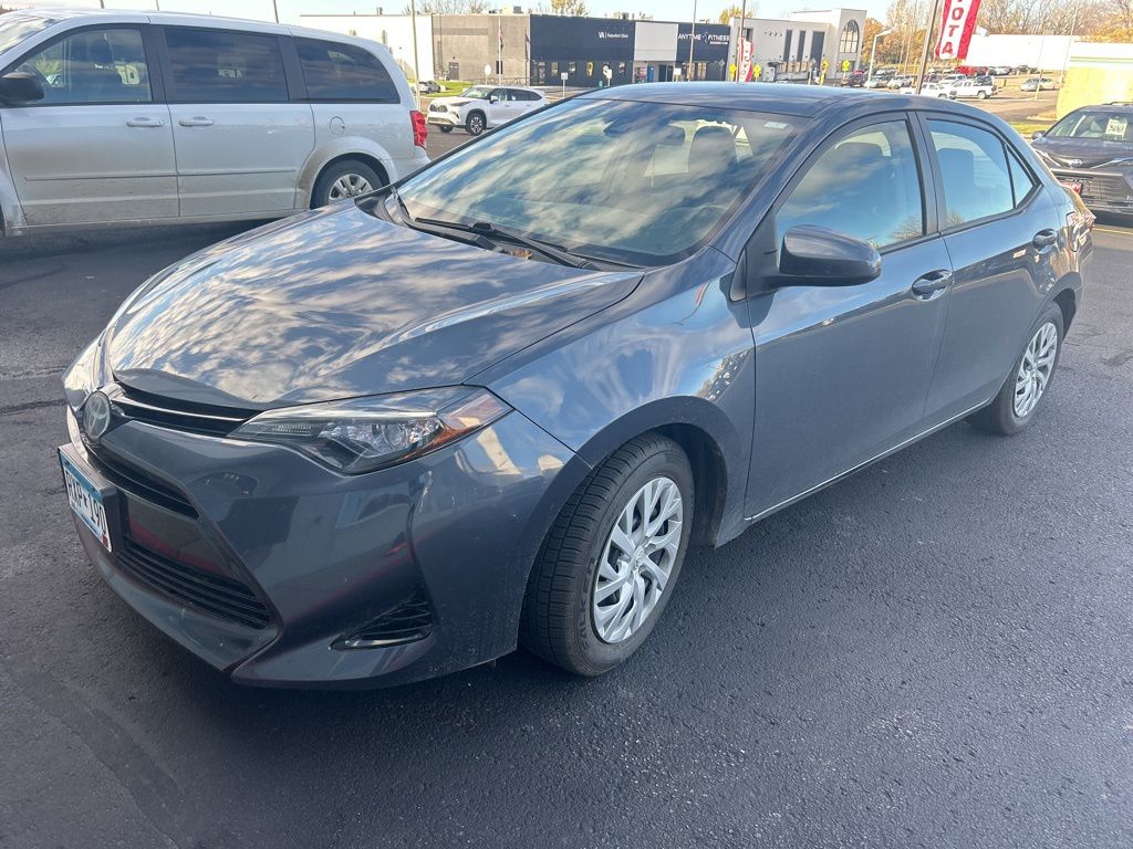 2017 Toyota Corolla LE's photo