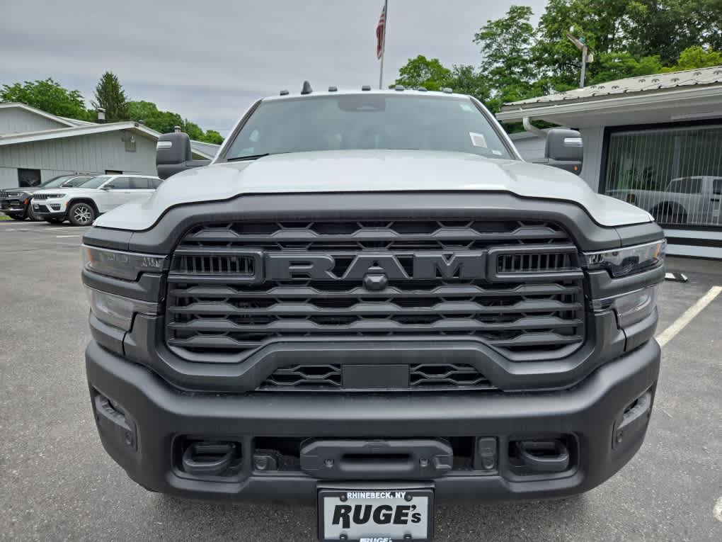 2025 Ram 2500 Tradesman photo 2